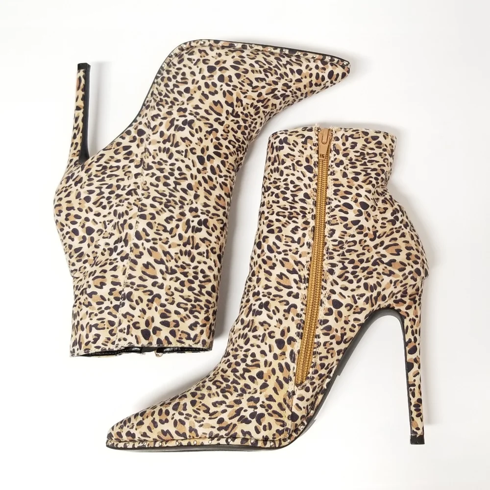 Qupid Into The Wild Black & Tan Leopard Print Stud Detail Stiletto Booties Sz 8 - Picture 6 of 12